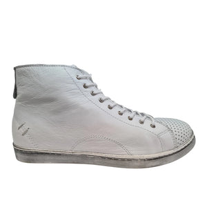 Rilassare Trinity White