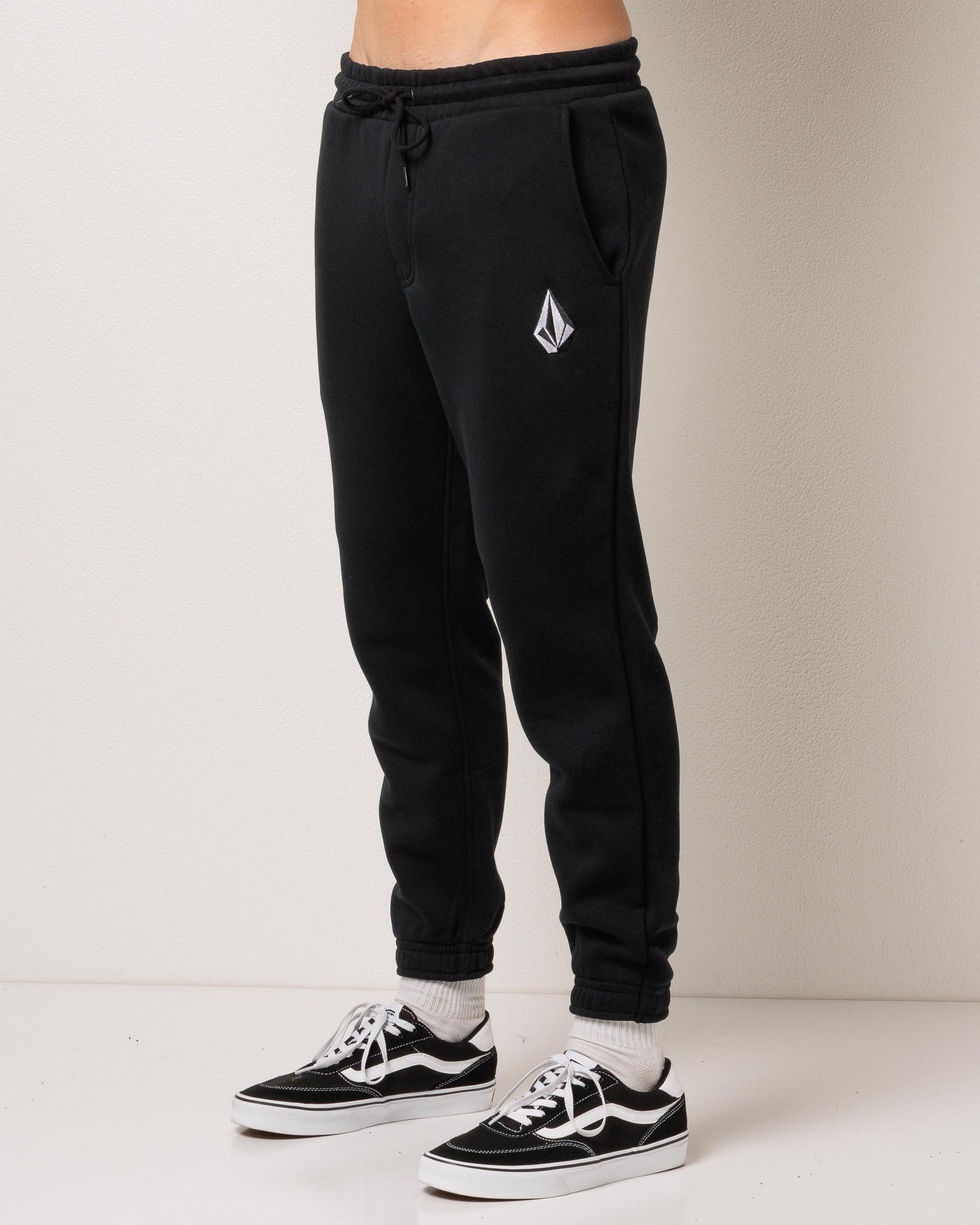 Volcom Vologo Fleece Pant – Cooneys Clothing & Footwear