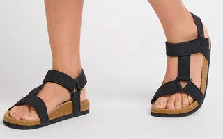 Brakeburn W Strappy Sandal