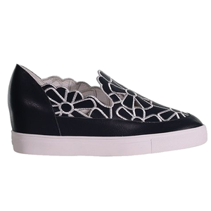 Minx Flower Wedge